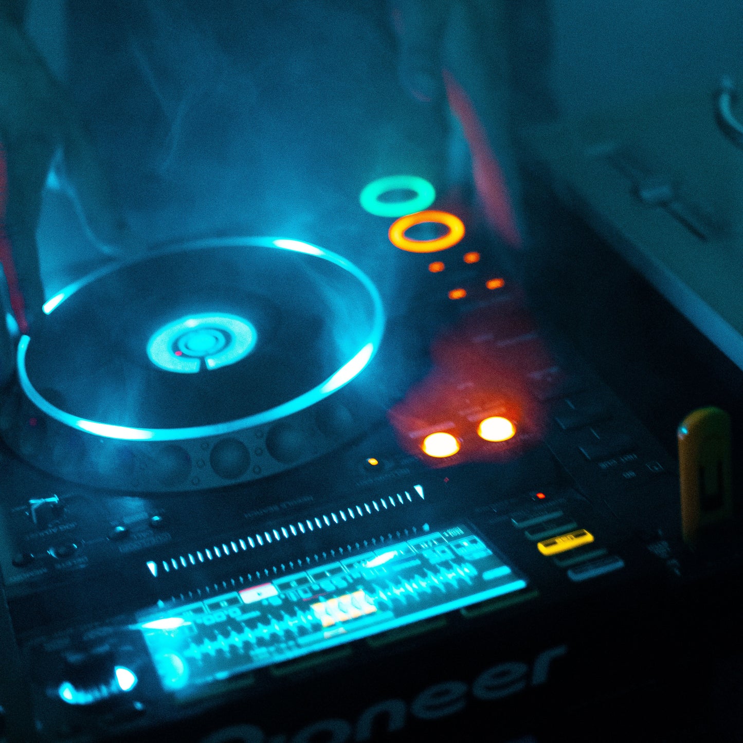 In-Person DJ Course (10 1-Hour Lessons) - Students' Location