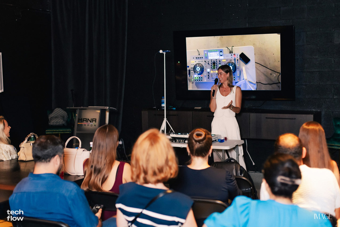 Introduction To DJing Masterclass (NOVEMBER 15th ) 3:00 - 4:00 pm