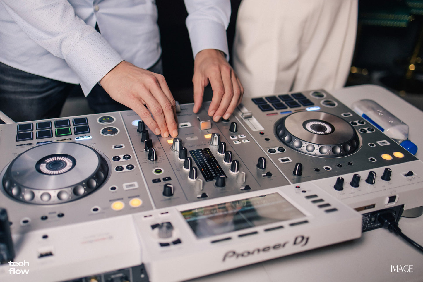 Introduction To DJing Masterclass (NOVEMBER 15th ) 3:00 - 4:00 pm